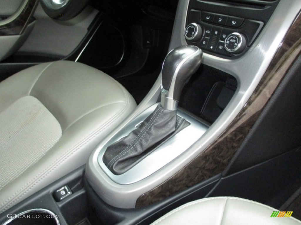 2014 Verano  - Summit White / Medium Titanium photo #47