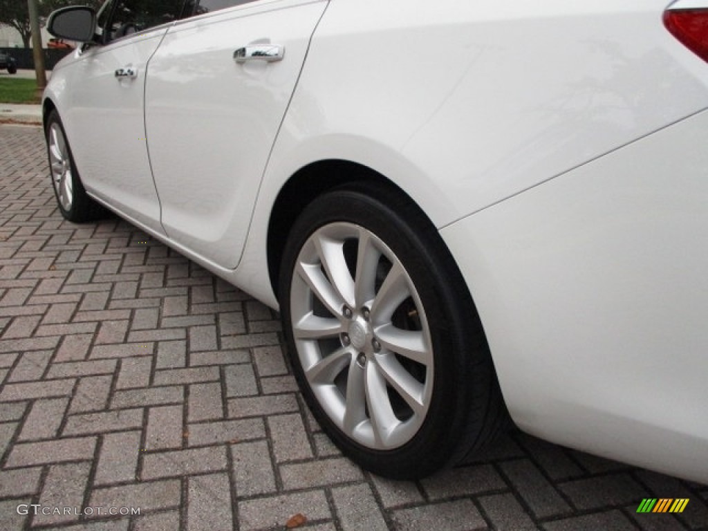 2014 Verano  - Summit White / Medium Titanium photo #65