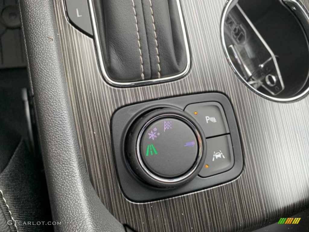 2019 GMC Acadia SLT Controls Photo #134163273