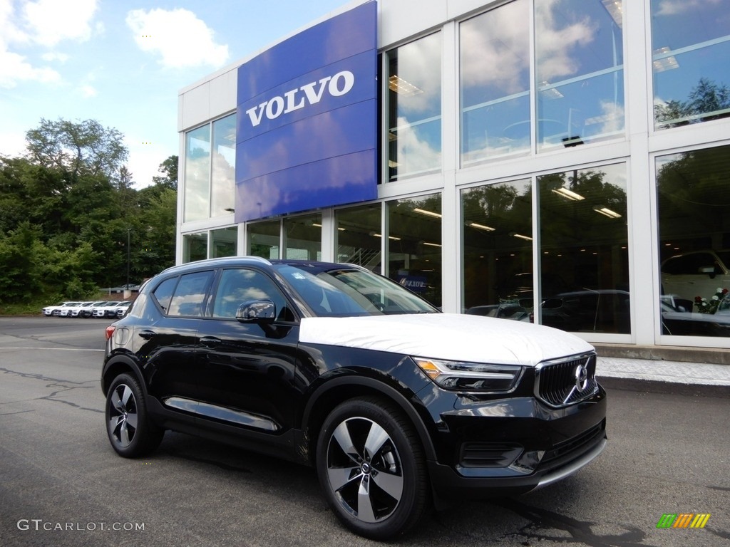 Onyx Black Metallic 2020 Volvo XC40 T5 Momentum AWD Exterior Photo #134163546