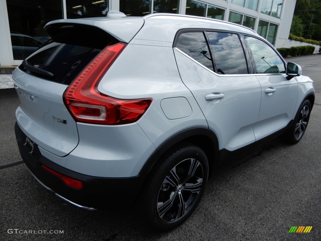 2020 XC40 T5 Inscription AWD - Glacier Silver Metallic / Charcoal photo #2