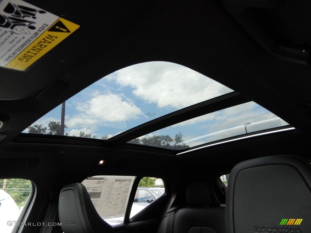 2020 XC40 T5 Inscription AWD - Glacier Silver Metallic / Charcoal photo #12