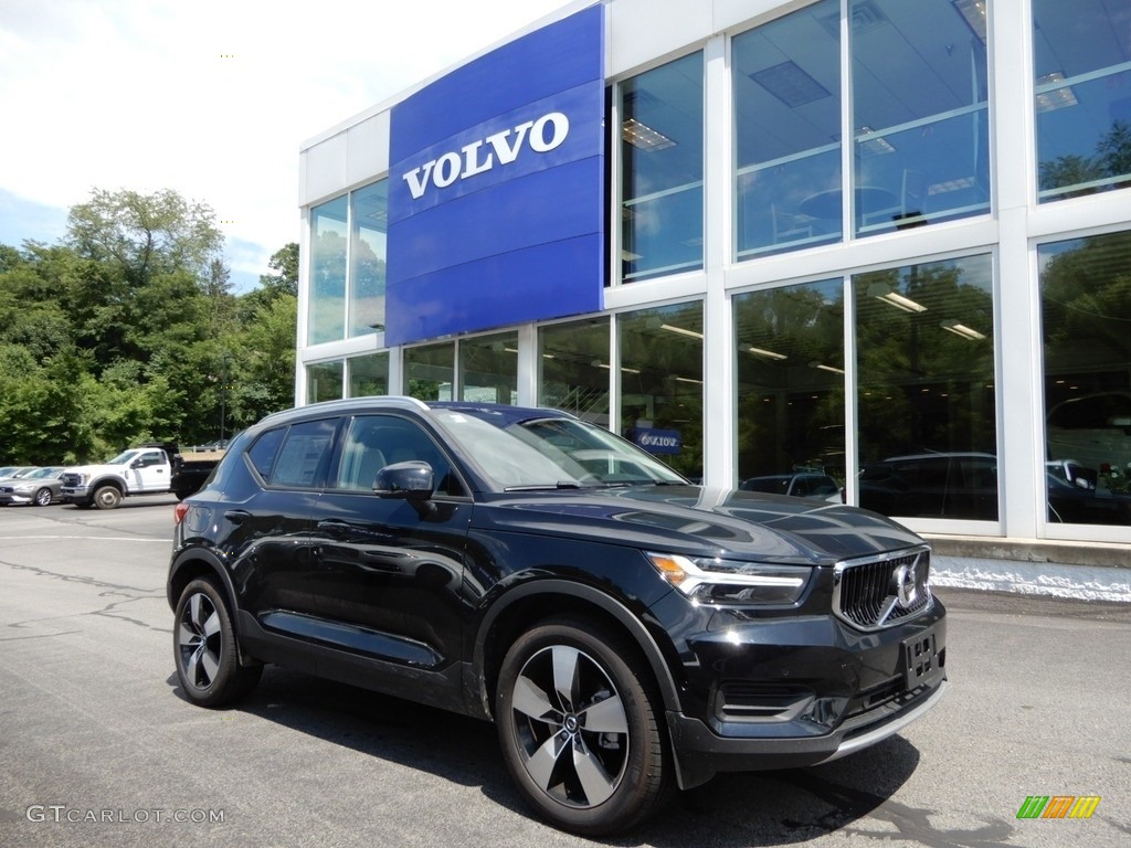 2019 XC40 T5 Momentum AWD - Black Stone / Blond photo #1