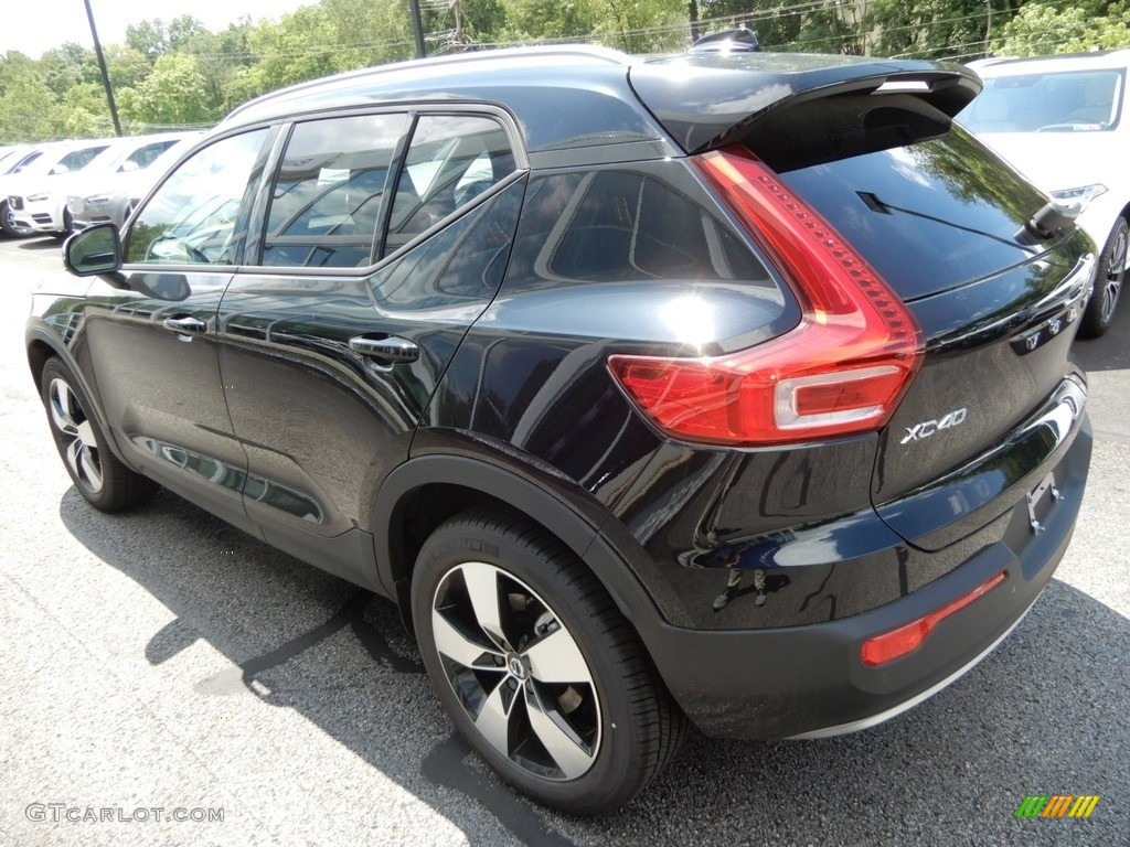 2019 XC40 T5 Momentum AWD - Black Stone / Blond photo #4