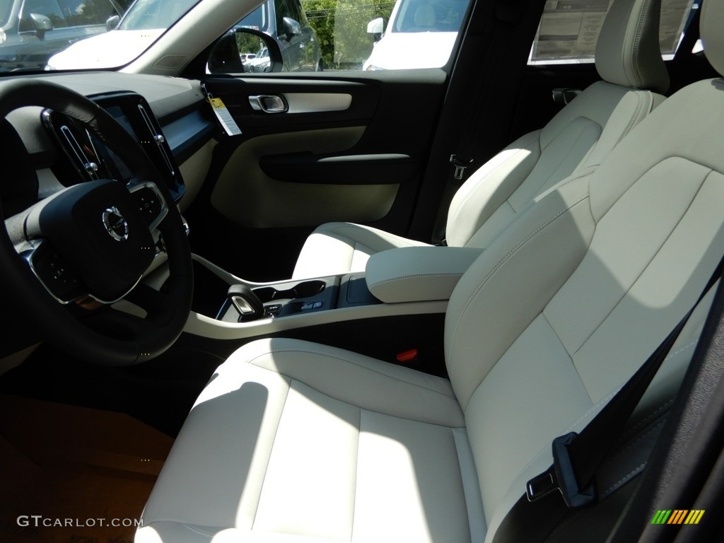 2019 XC40 T5 Momentum AWD - Black Stone / Blond photo #7