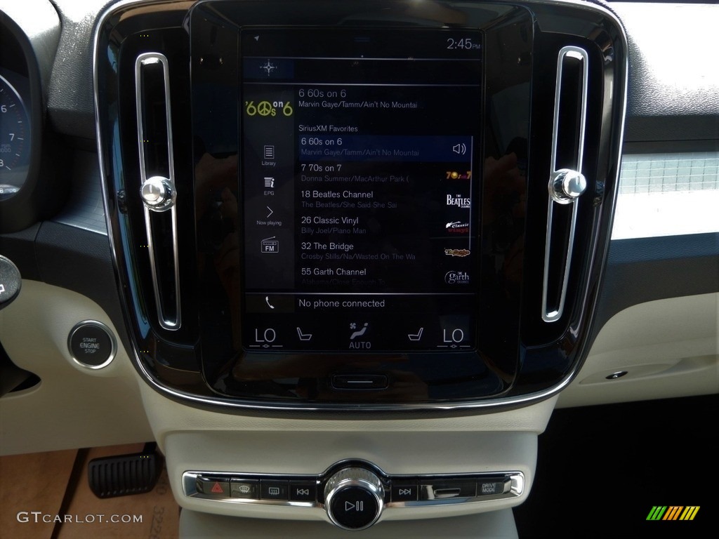 2019 XC40 T5 Momentum AWD - Black Stone / Blond photo #15