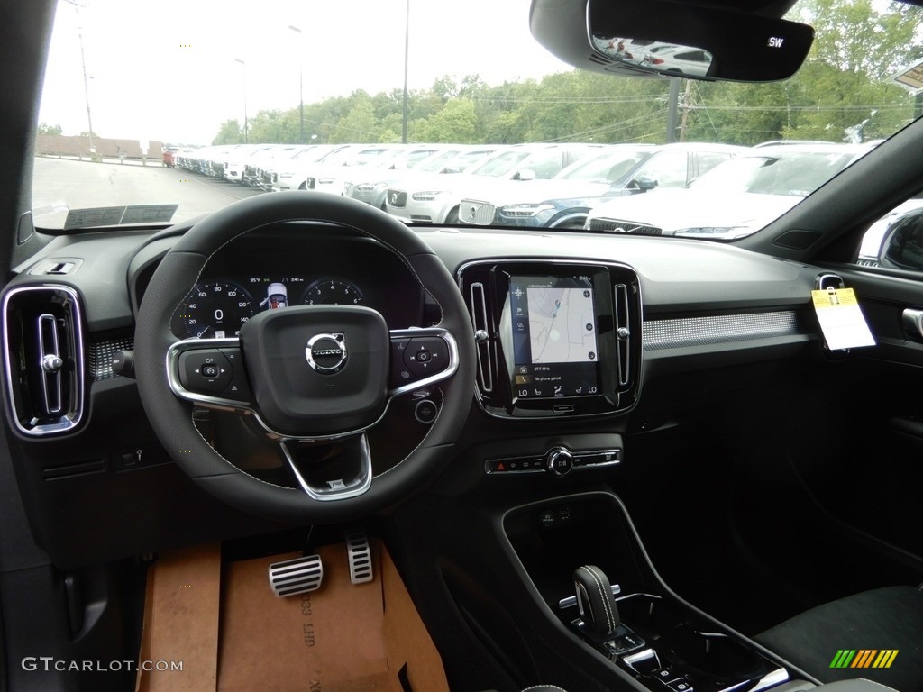 2020 Volvo XC40 T5 R-Design AWD Charcoal Dashboard Photo #134165259