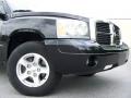 Brilliant Black Crystal Pearl - Dakota SXT Quad Cab 4x4 Photo No. 2