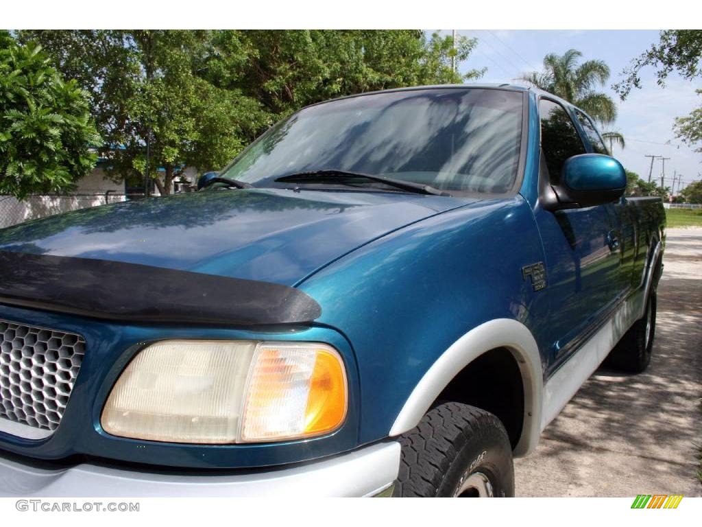 1999 F150 XLT Extended Cab 4x4 - Island Blue Metallic / Medium Graphite photo #30