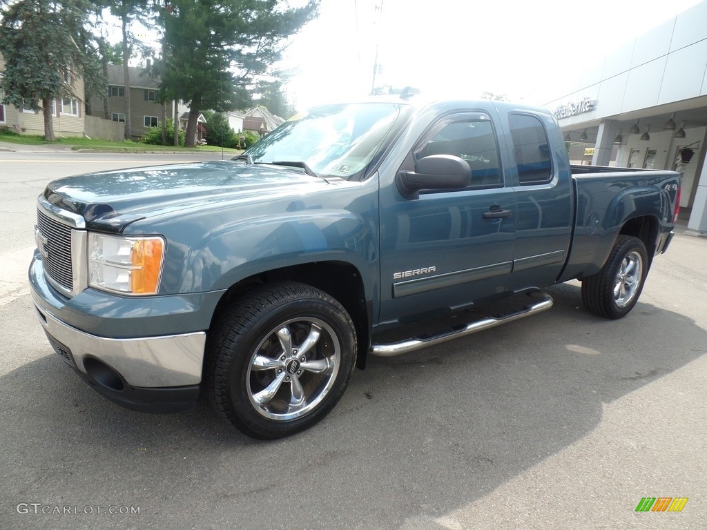 Stealth Gray Metallic GMC Sierra 1500