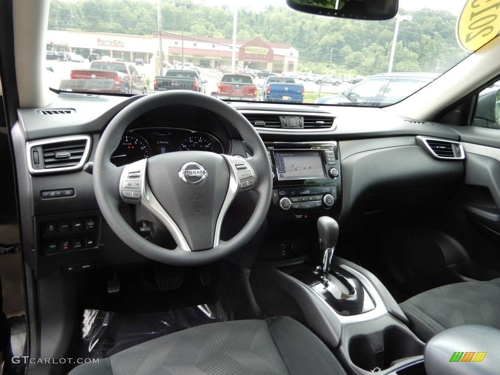 2015 Rogue SV AWD - Super Black / Charcoal photo #14