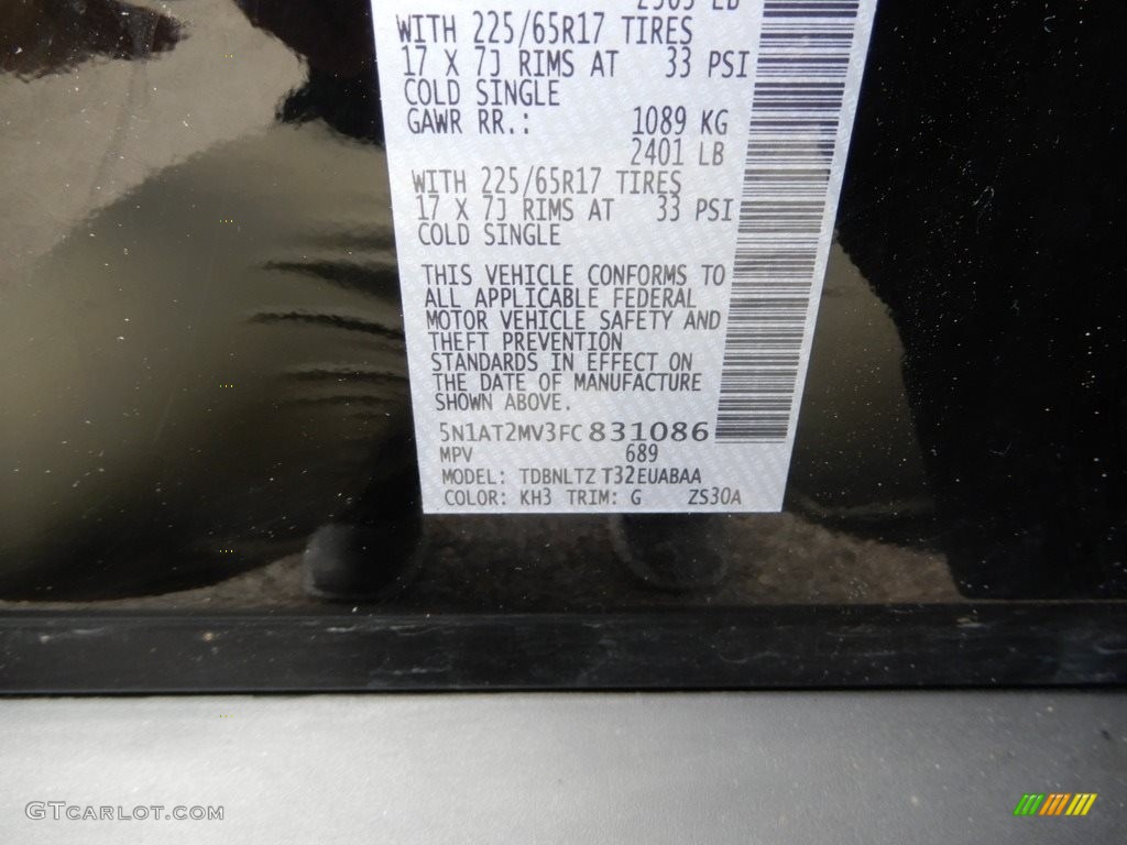 2015 Rogue SV AWD - Super Black / Charcoal photo #16