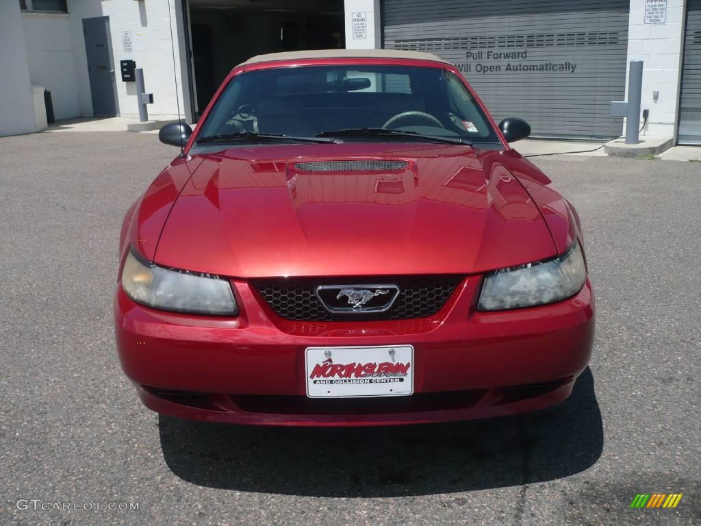 2001 Mustang V6 Convertible - Laser Red Metallic / Medium Parchment photo #2