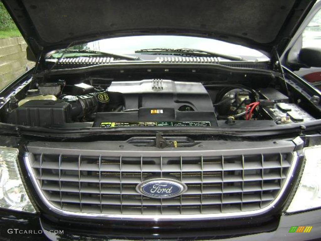2002 Explorer XLT 4x4 - Black Clearcoat / Graphite photo #23