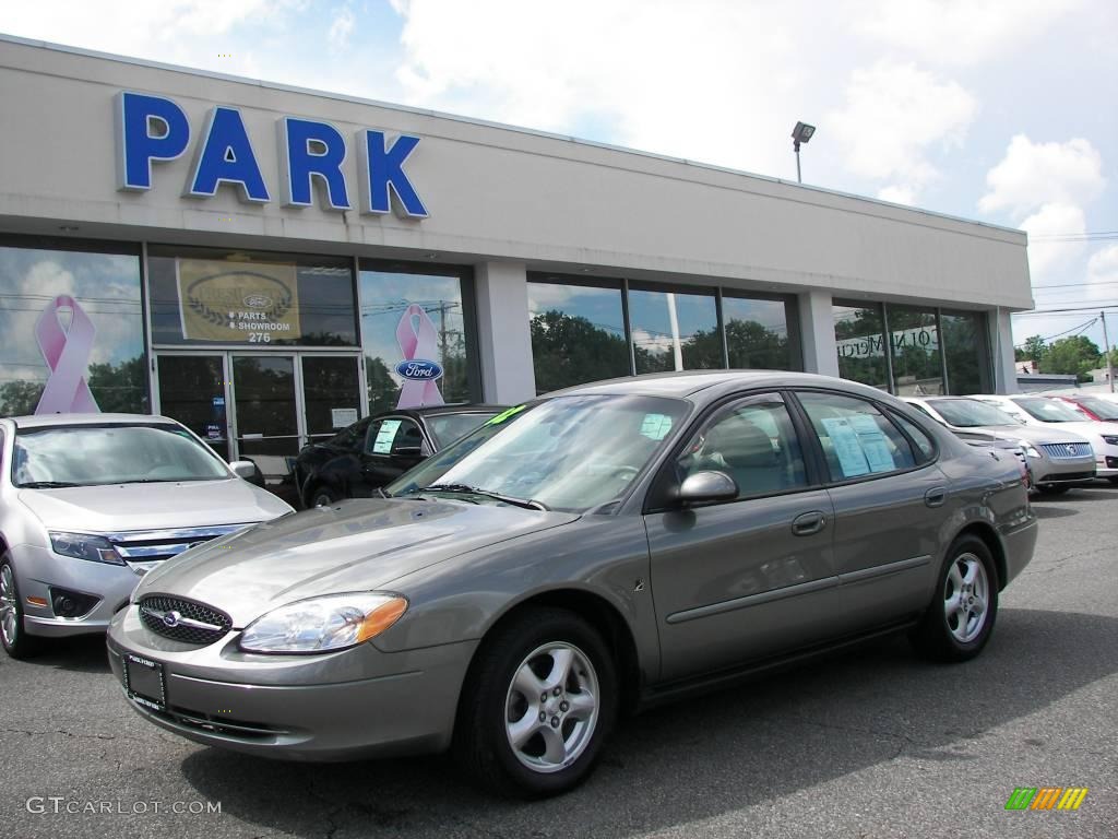 2002 Taurus SES - Spruce Green Metallic / Medium Parchment photo #1