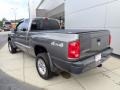 2005 Mineral Gray Metallic Dodge Dakota ST Club Cab 4x4  photo #3