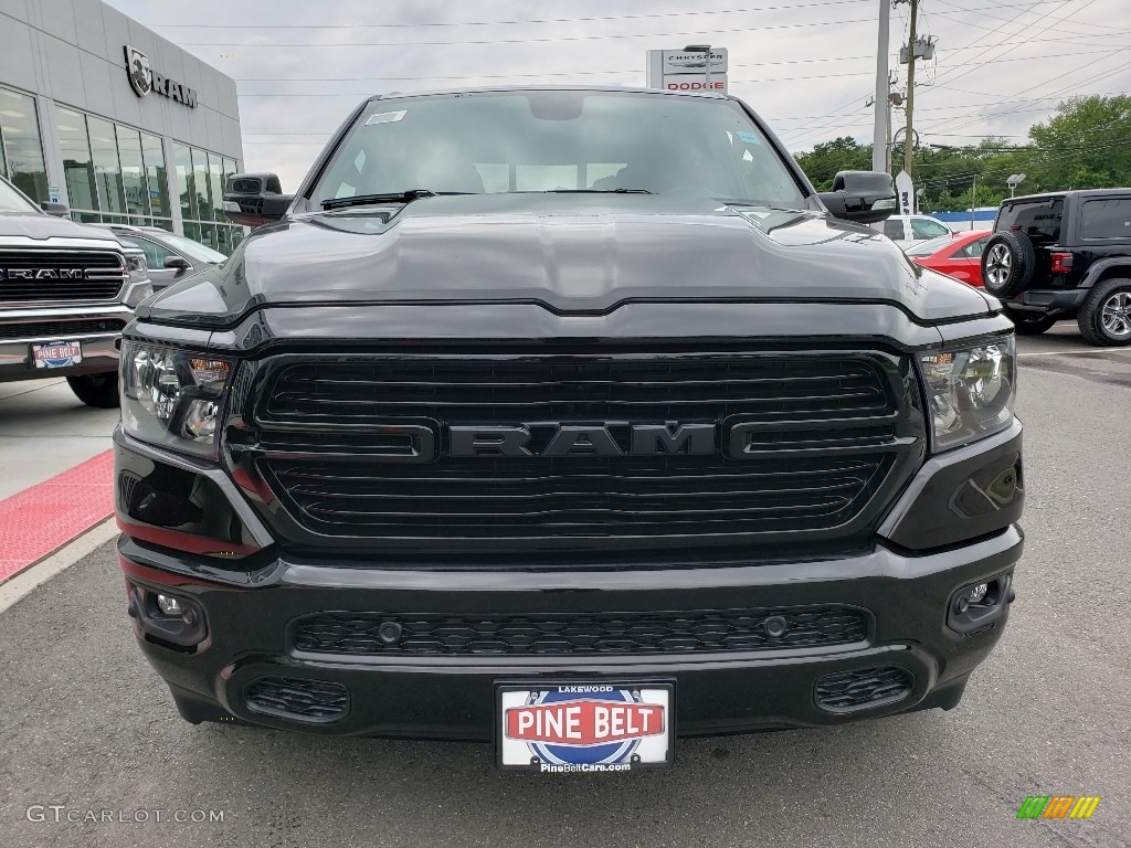2019 1500 Big Horn Crew Cab 4x4 - Diamond Black Crystal Pearl / Black photo #2