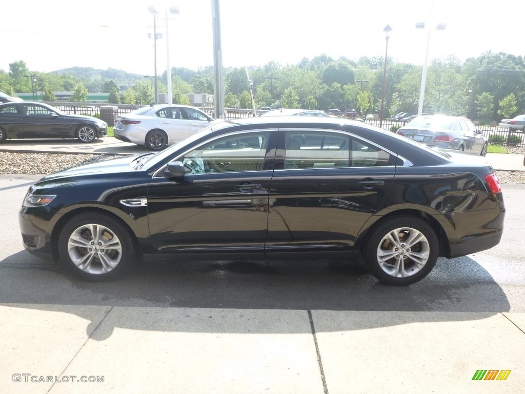2015 Taurus SE - Tuxedo Black Metallic / Dune photo #6