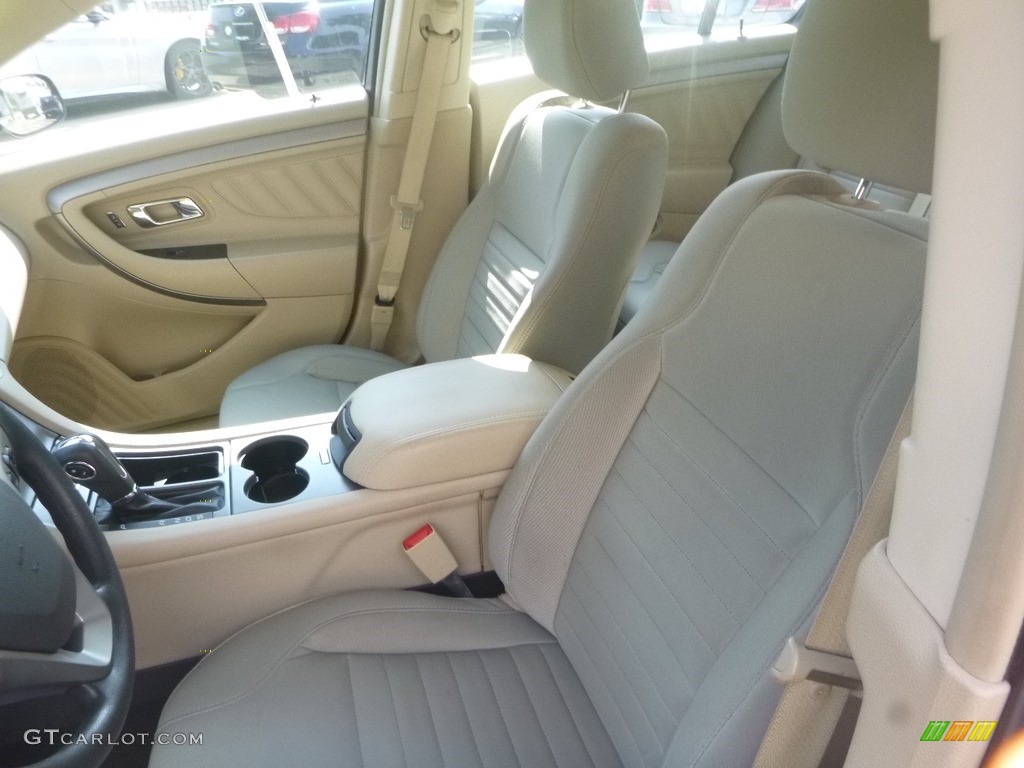 2015 Taurus SE - Tuxedo Black Metallic / Dune photo #13