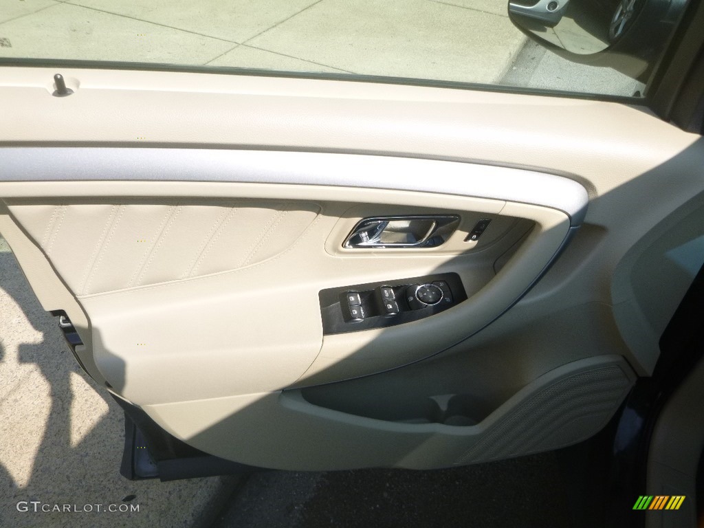 2015 Taurus SE - Tuxedo Black Metallic / Dune photo #14