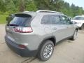 Sting-Gray - Cherokee Latitude Plus 4x4 Photo No. 5