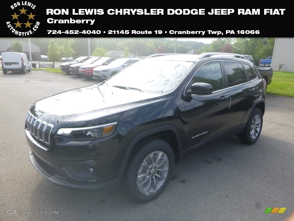 Diamond Black Crystal Pearl Jeep Cherokee