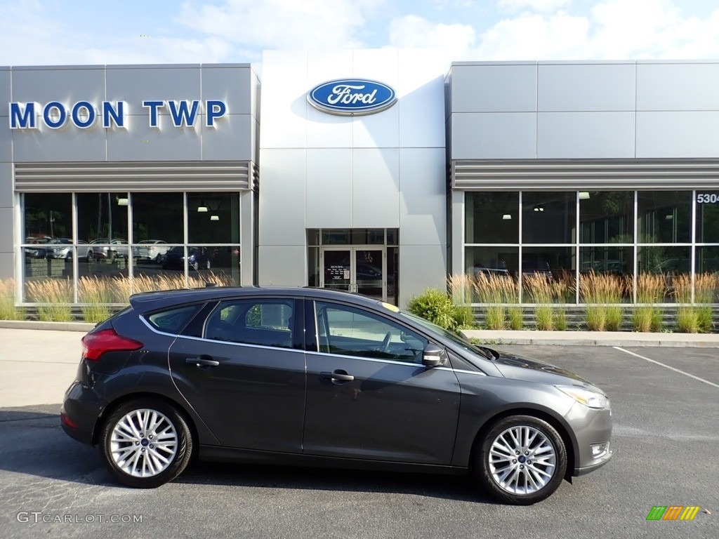 2018 Focus Titanium Hatch - Magnetic / Charcoal Black photo #1