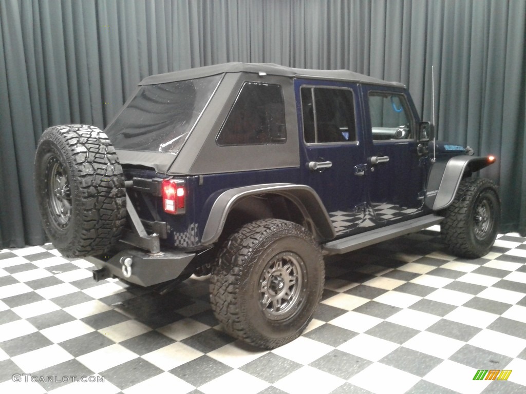 2013 Wrangler Unlimited Rubicon 4x4 - True Blue Pearl / Black/Dark Saddle photo #7