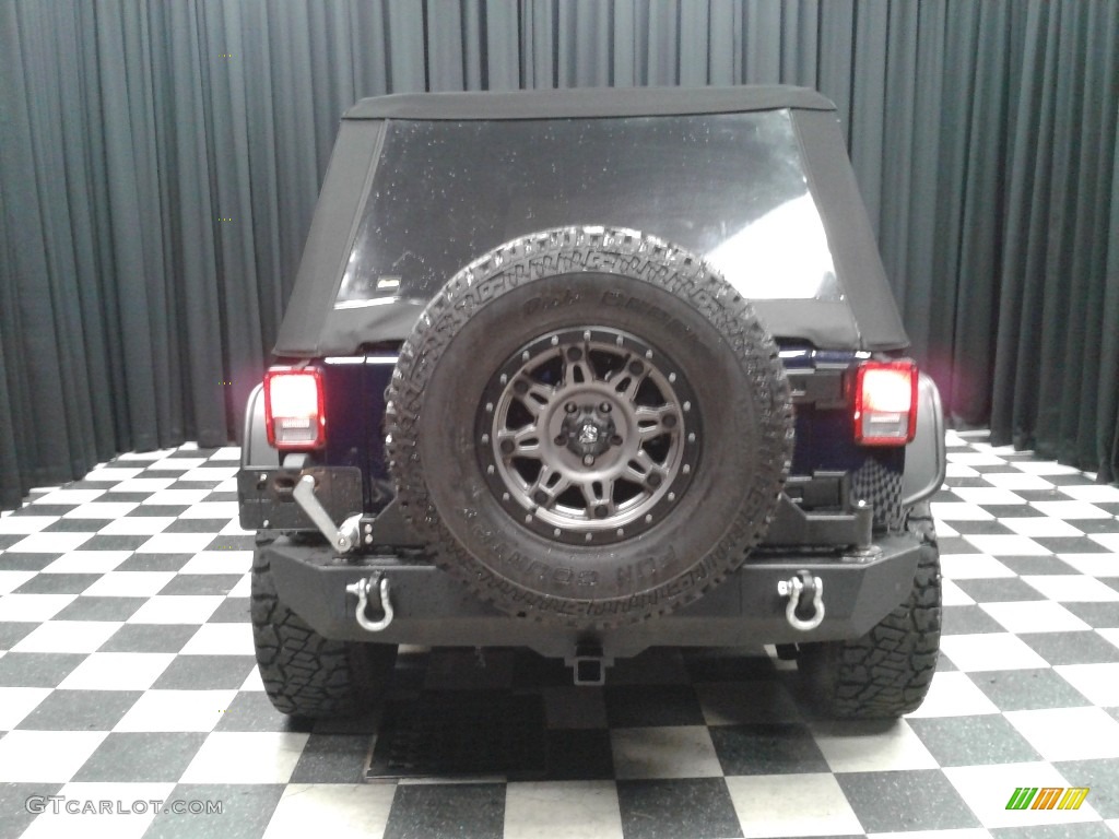 2013 Wrangler Unlimited Rubicon 4x4 - True Blue Pearl / Black/Dark Saddle photo #8