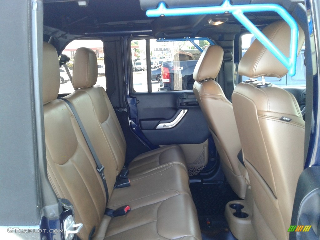 2013 Wrangler Unlimited Rubicon 4x4 - True Blue Pearl / Black/Dark Saddle photo #15