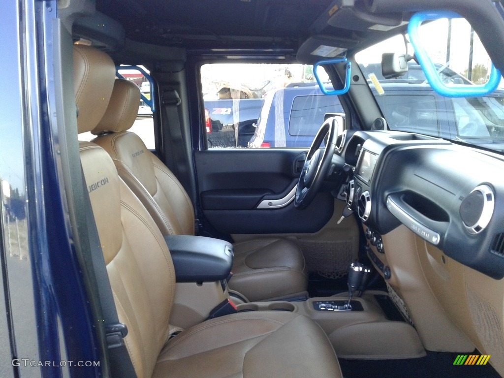 2013 Wrangler Unlimited Rubicon 4x4 - True Blue Pearl / Black/Dark Saddle photo #16