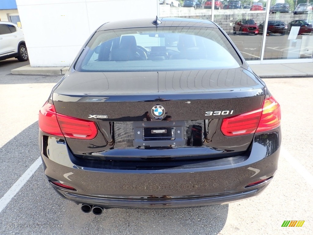 2018 3 Series 330i xDrive Sedan - Jet Black / Black photo #3