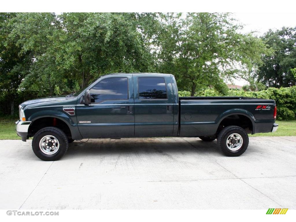 2004 F350 Super Duty FX4 Crew Cab 4x4 - Dark Green Satin / Medium Flint photo #4