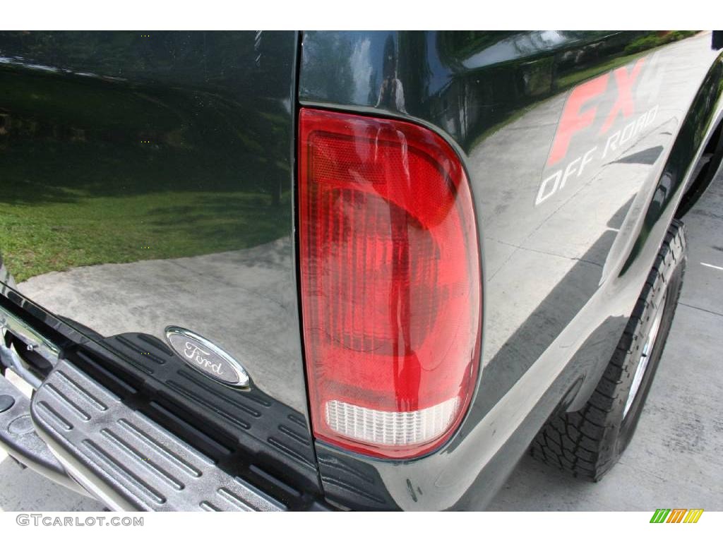 2004 F350 Super Duty FX4 Crew Cab 4x4 - Dark Green Satin / Medium Flint photo #32