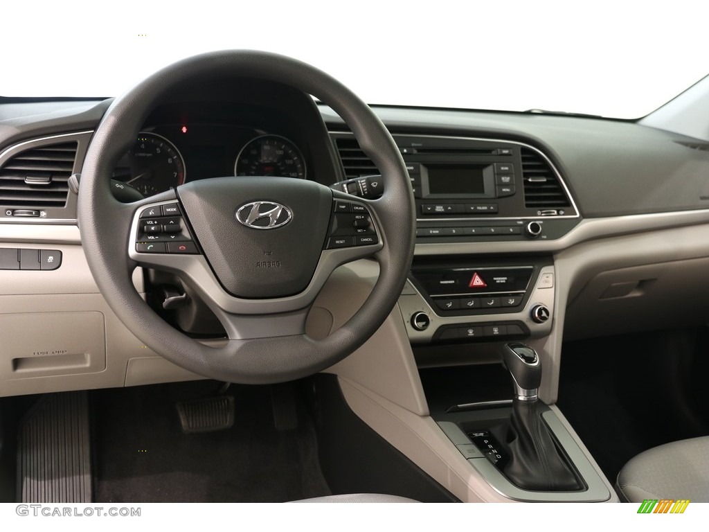 2018 Elantra SE - Symphony Silver / Gray photo #6