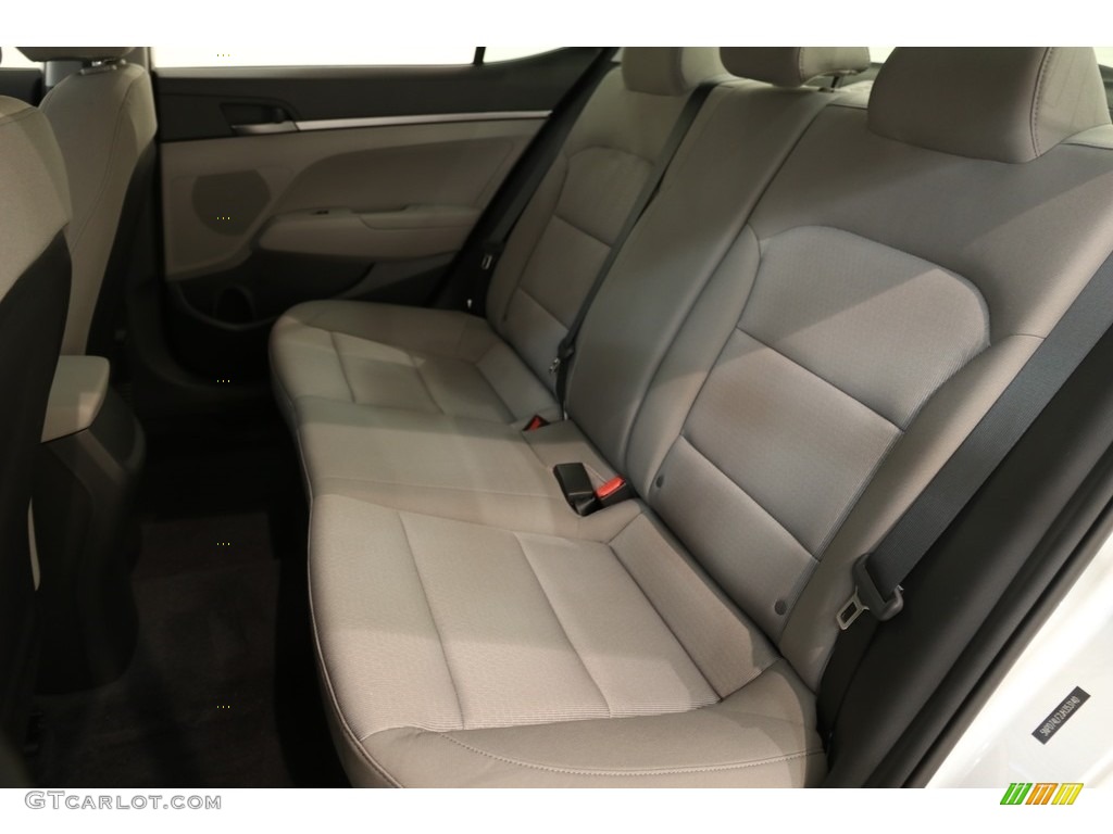 2018 Elantra SE - Symphony Silver / Gray photo #15