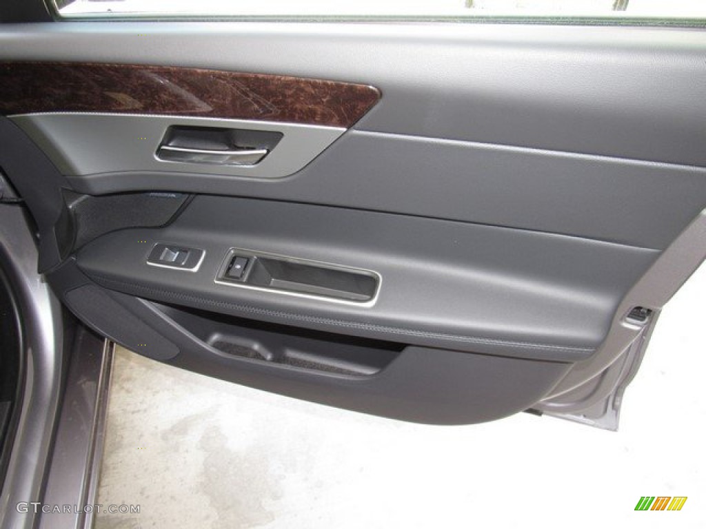 2020 Jaguar XF Prestige Ebony Door Panel Photo #134207998
