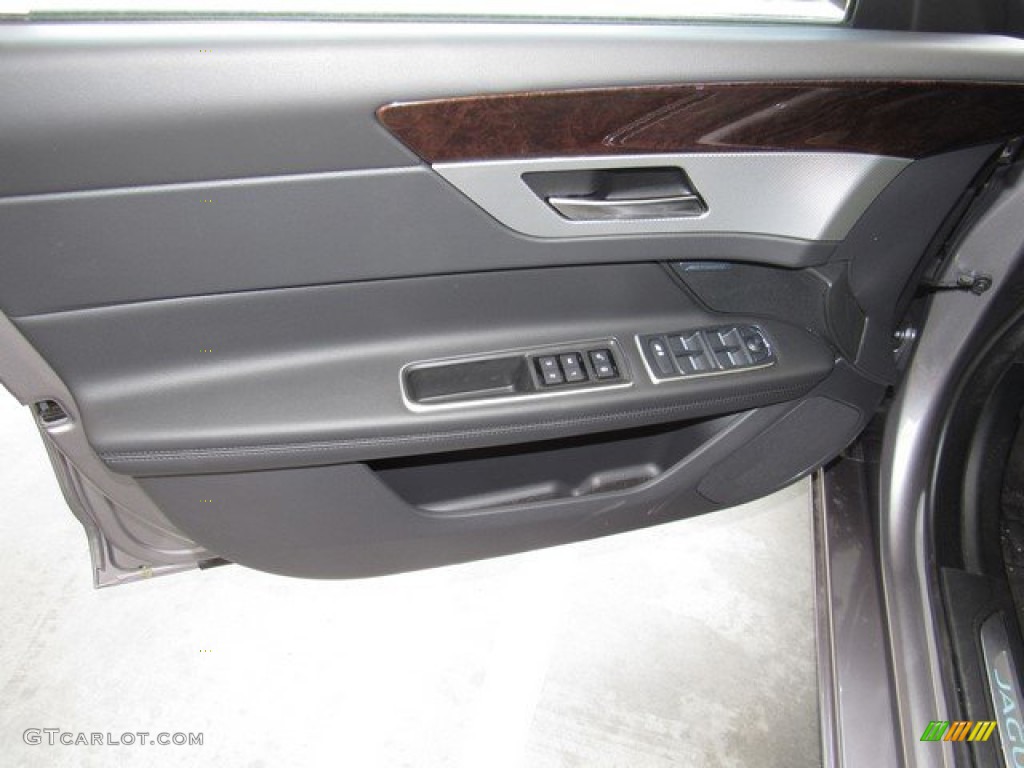 2020 Jaguar XF Prestige Ebony Door Panel Photo #134208023