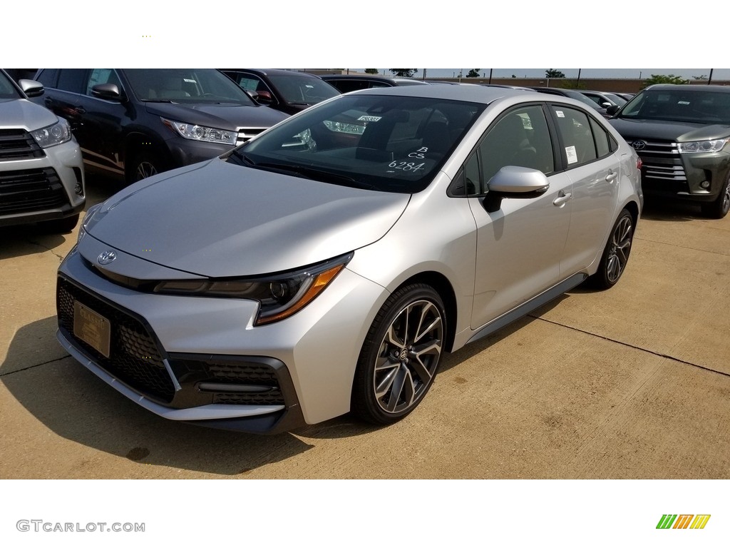 2020 Corolla SE - Classic Silver Metallic / Black photo #1