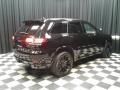 Diamond Black Crystal Pearl - Grand Cherokee Altitude 4x4 Photo No. 6