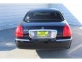 2008 Black Lincoln Town Car Signature Limited  photo #9