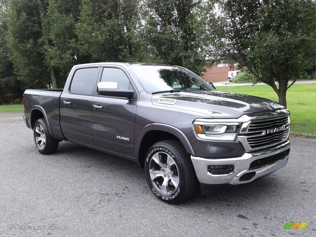 2019 1500 Laramie Crew Cab 4x4 - Granite Crystal Metallic / Black photo #4