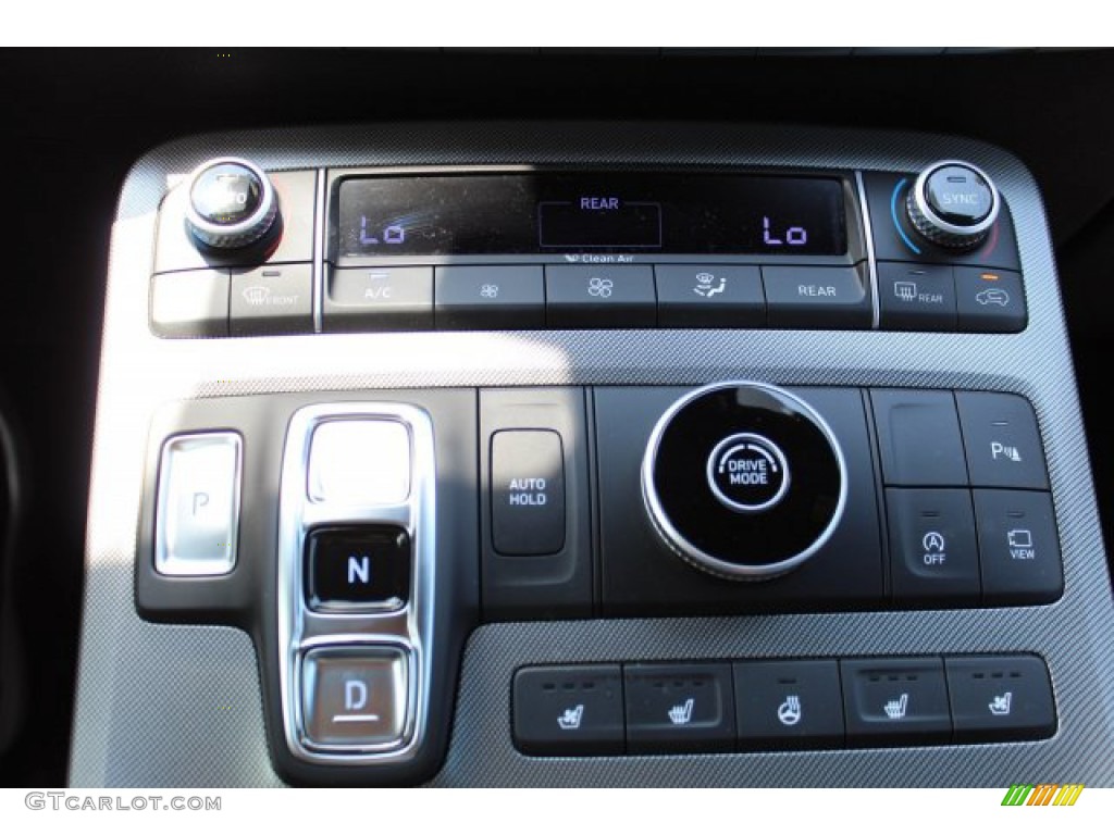 2020 Hyundai Palisade Limited Controls Photos
