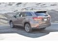 2019 Toasted Walnut Pearl Toyota Highlander XLE AWD  photo #3