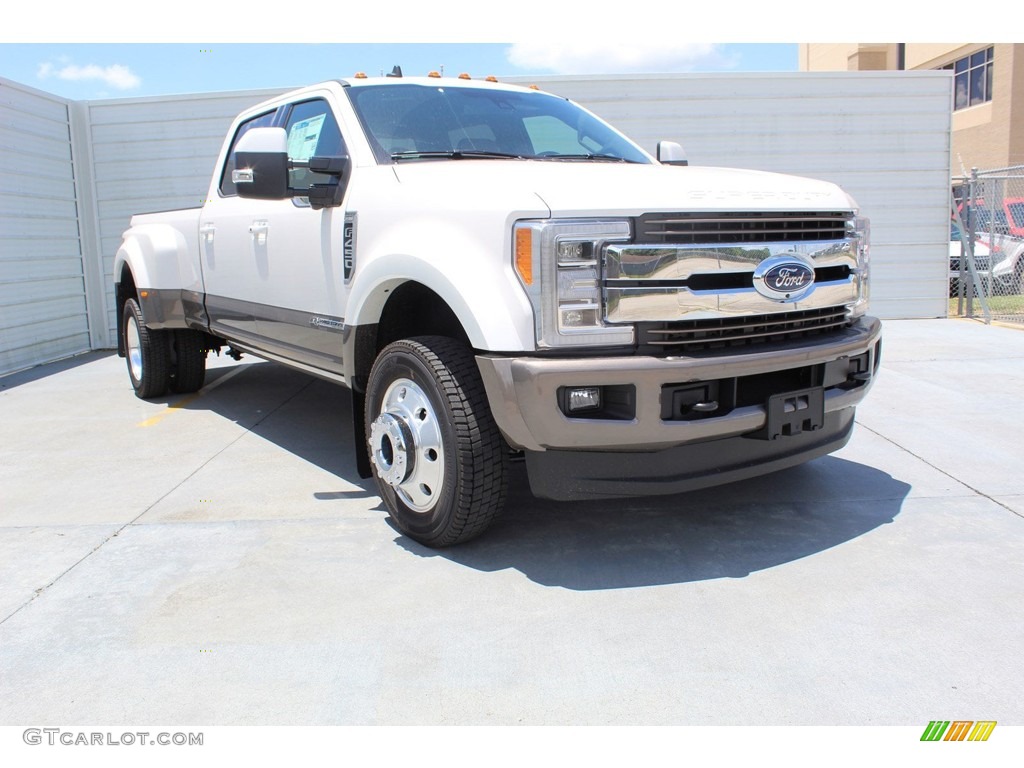 2019 F450 Super Duty King Ranch Crew Cab 4x4 - White Platinum Metallic Tri-Coat / King Ranch Java photo #2