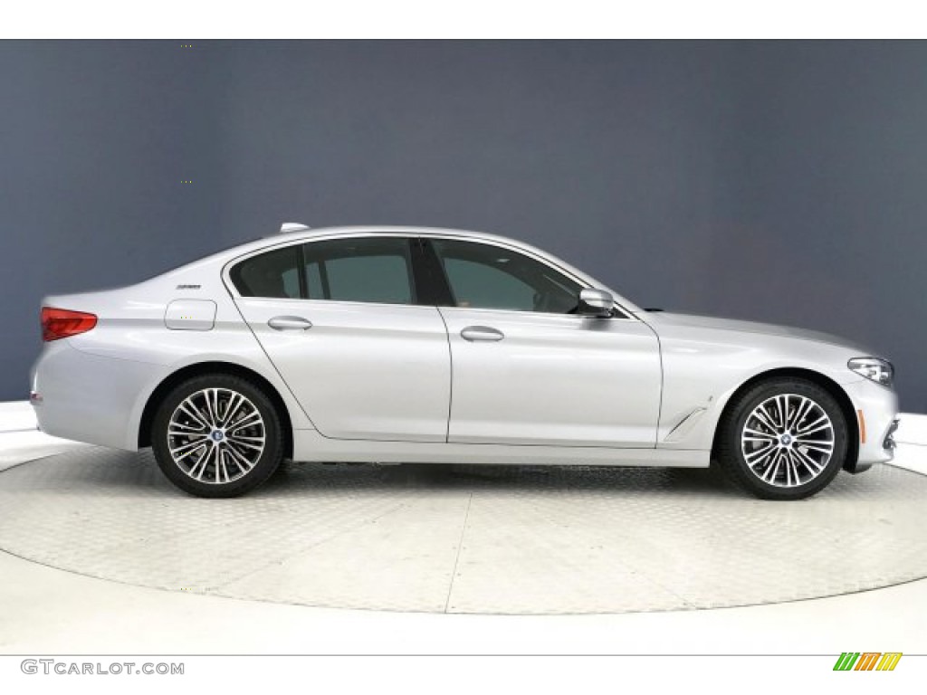 2019 5 Series 530e iPerformance Sedan - Glacier Silver Metallic / Black photo #31
