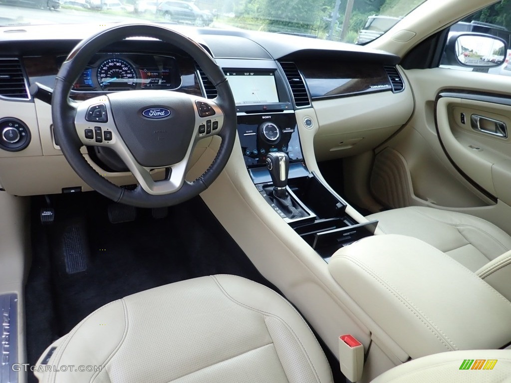 Charcoal Black Interior 2018 Ford Taurus Limited Photo #134241690