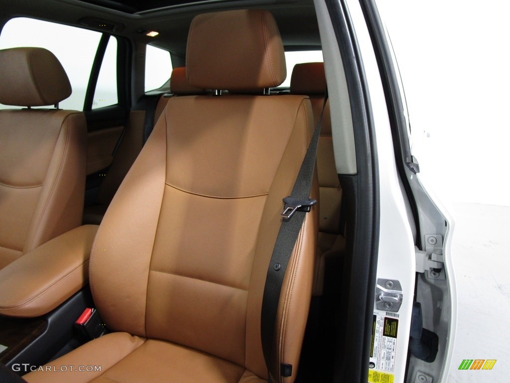 2016 X3 xDrive28i - Mineral White Metallic / Saddle Brown photo #9