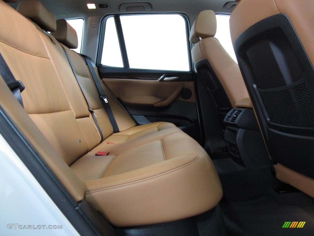 2016 X3 xDrive28i - Mineral White Metallic / Saddle Brown photo #19
