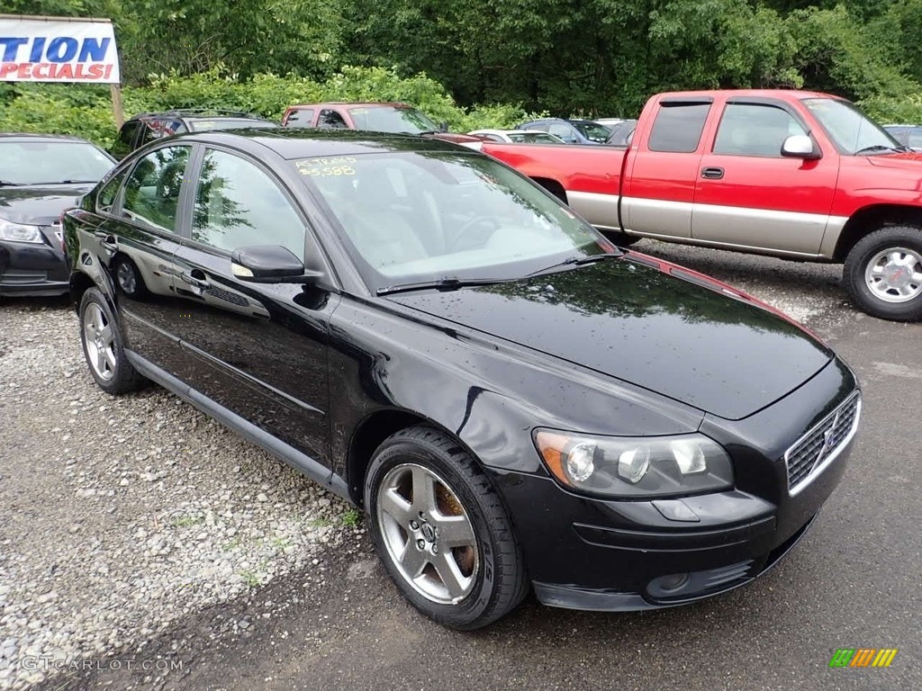 2006 S40 T5 AWD - Black / Off Black photo #5